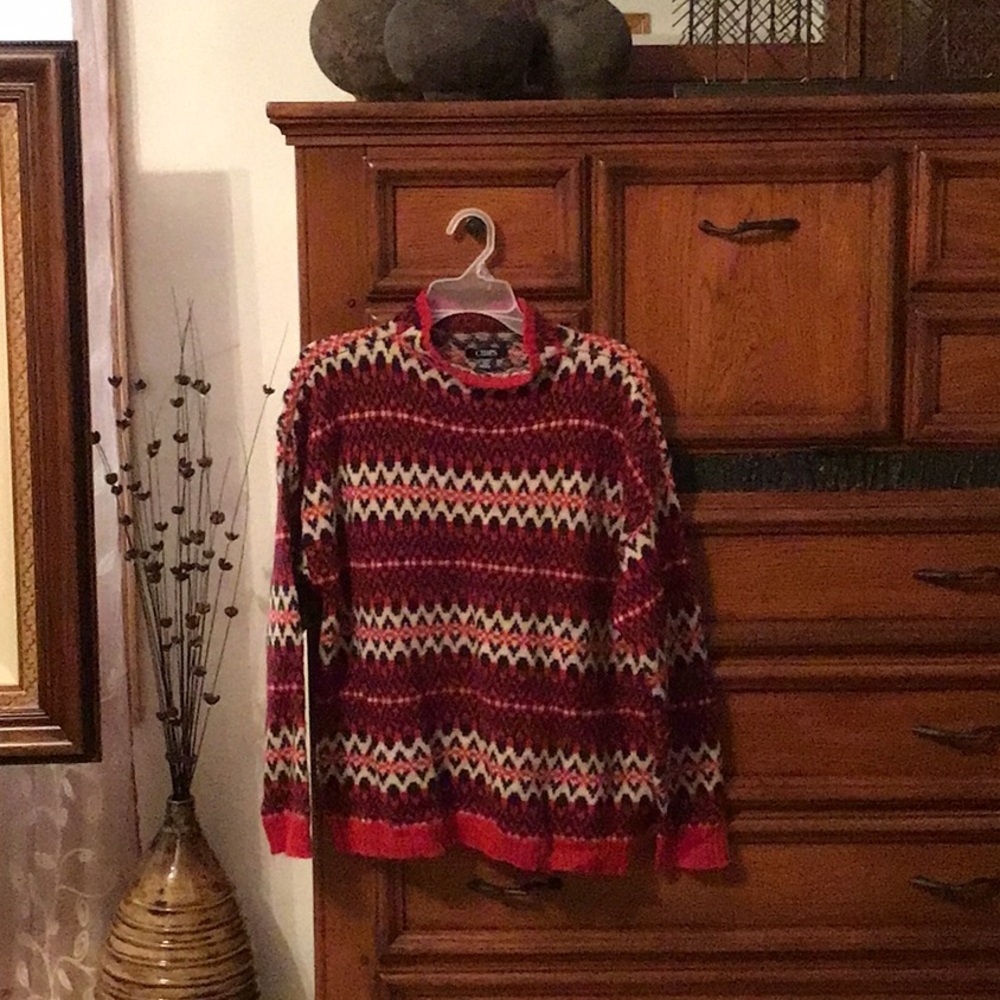 Extra large, women’s sweater, new, no tags by chaps.
